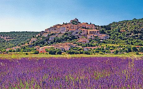 The spring in the sun of Provence
